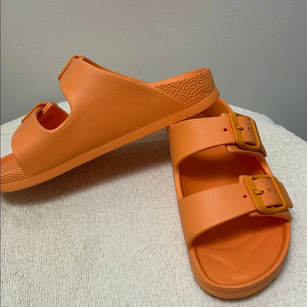 Lily & Dan Kid Unisex SlipOn Orange rubber double buckle slide Sandal size 11/12